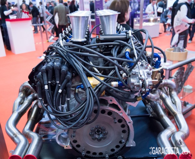 Matra V12 - Distributor